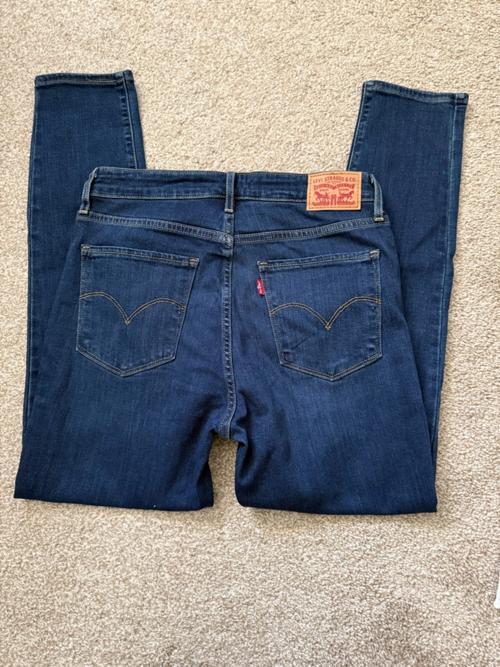 Levi's Women's Indigo Straight Leg Jeans - Picture 2 of 2